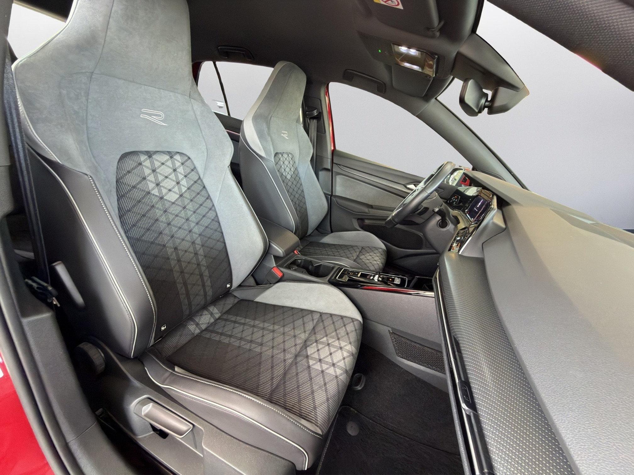 VW Golf 8 2.0TDI — zdjęcie 12