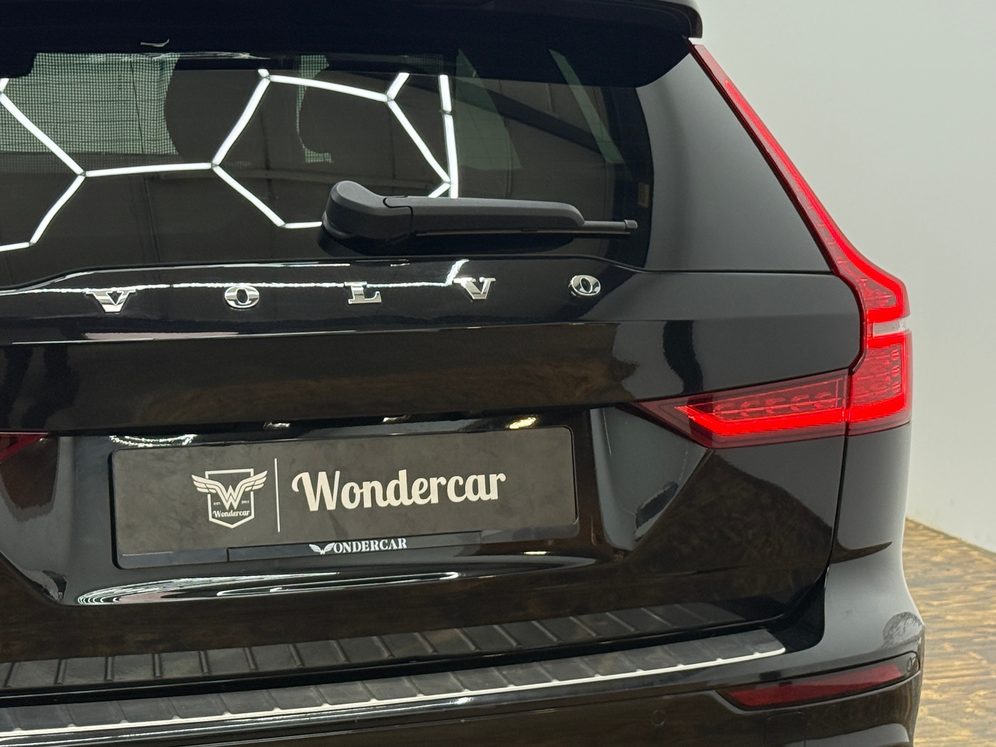 VOLVO V60 T6 TE — zdjęcie 13