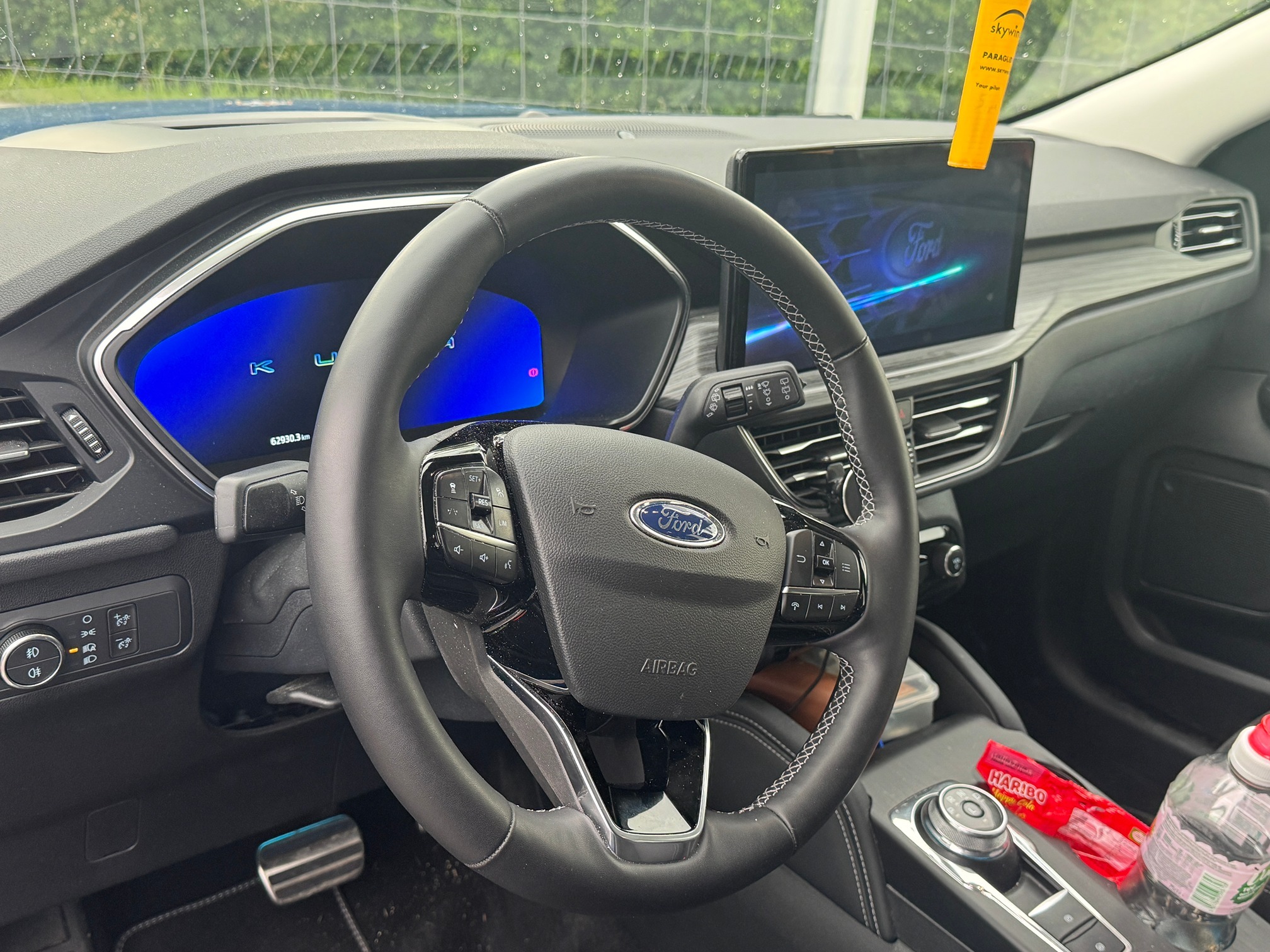 FORD Kuga — zdjęcie 6