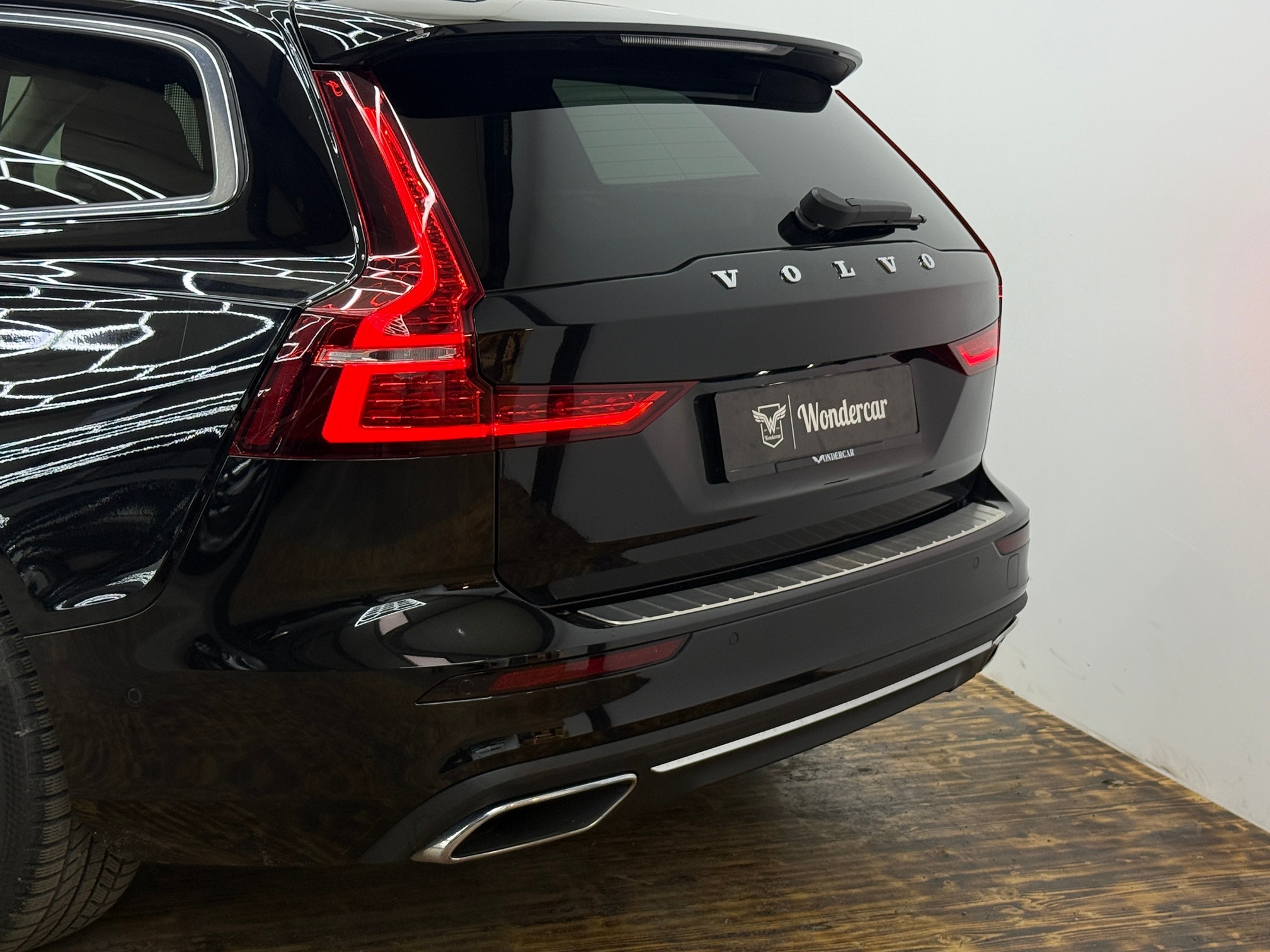VOLVO V60 T6 TE — zdjęcie 11
