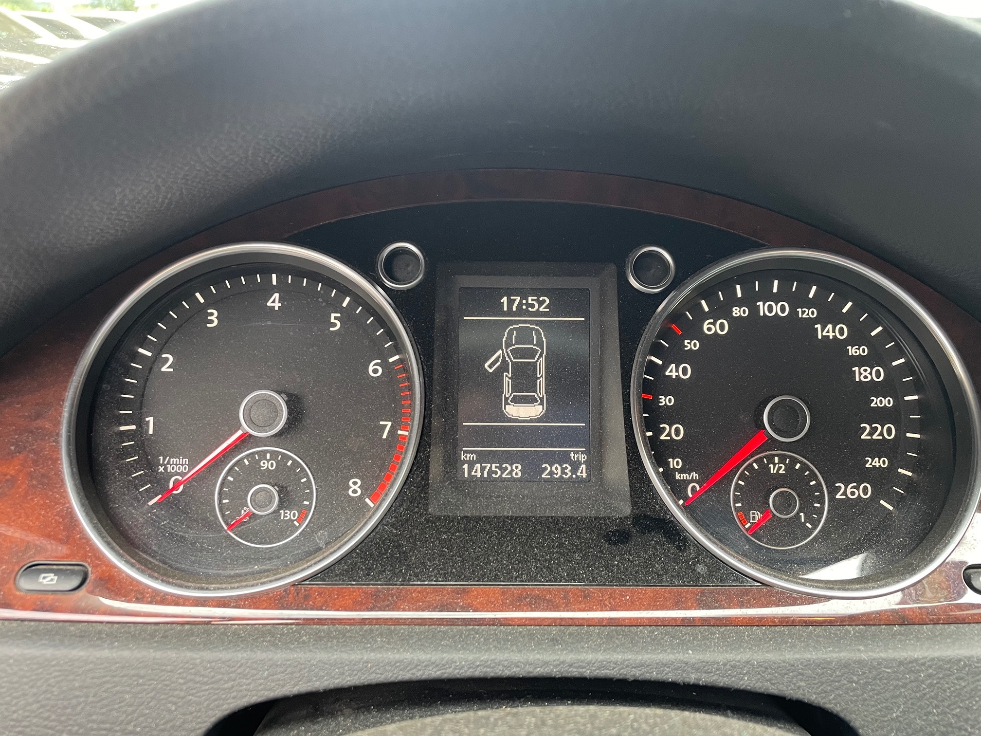 VW PASSAT V. 3.2I 4M — zdjęcie 8