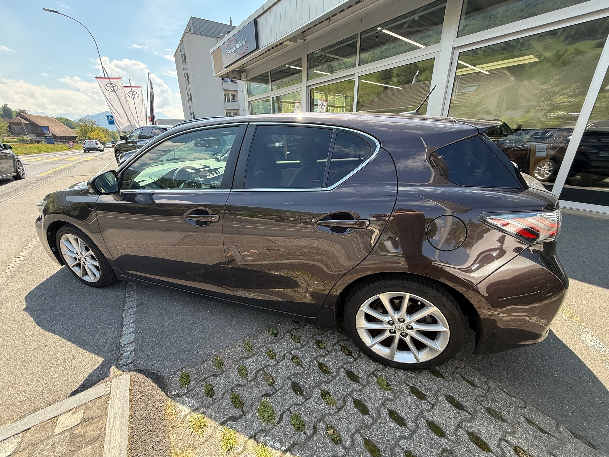 LEXUS CT200H — zdjęcie 3