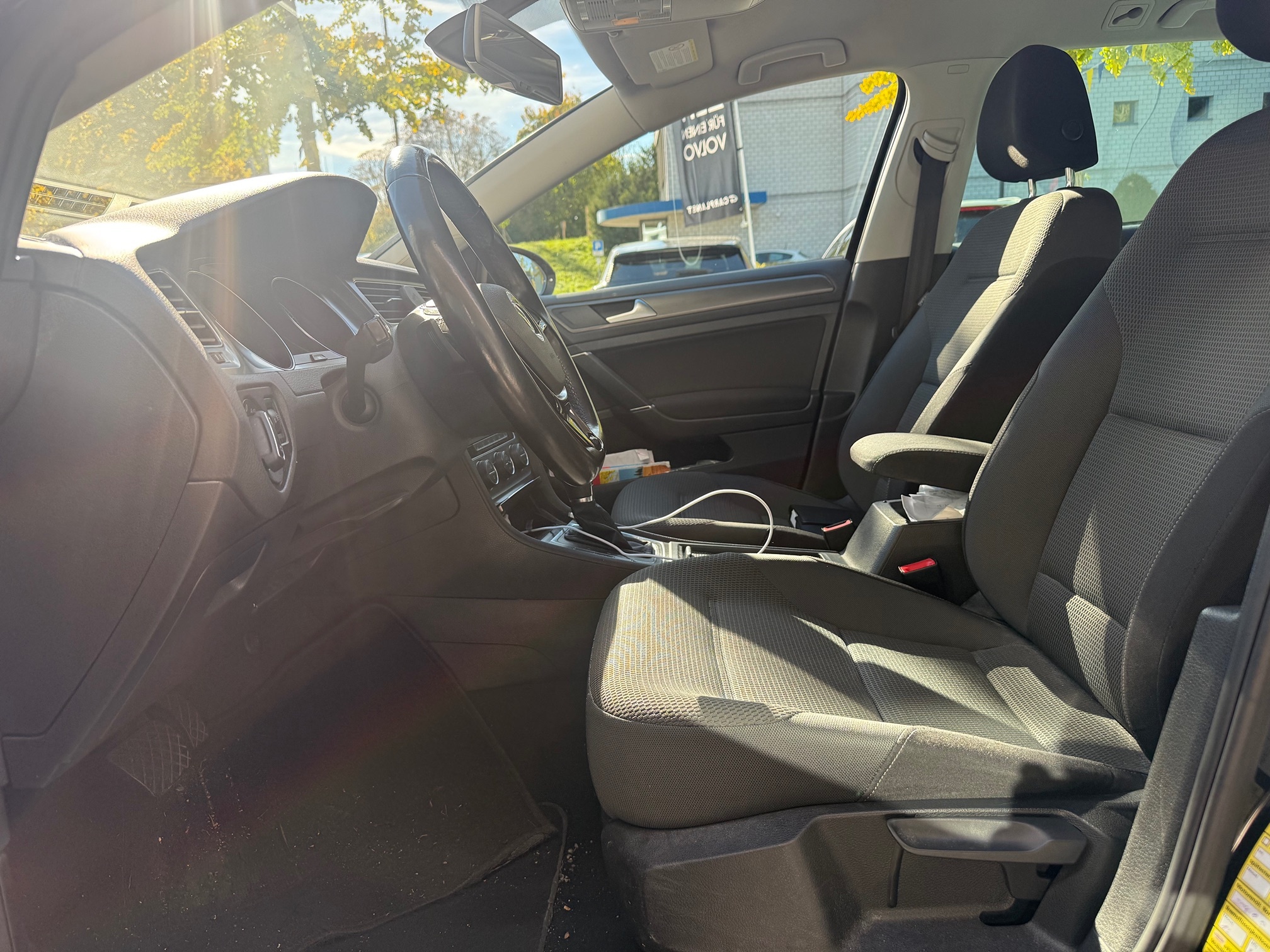 VW GOLF Var. 1.4TSI — zdjęcie 6