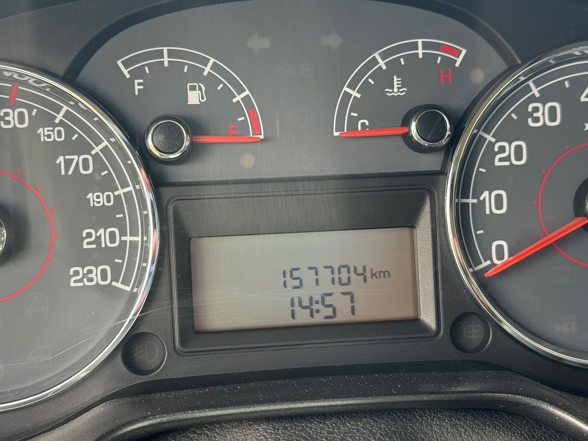 FIAT Punto 1.4 8V — zdjęcie 12