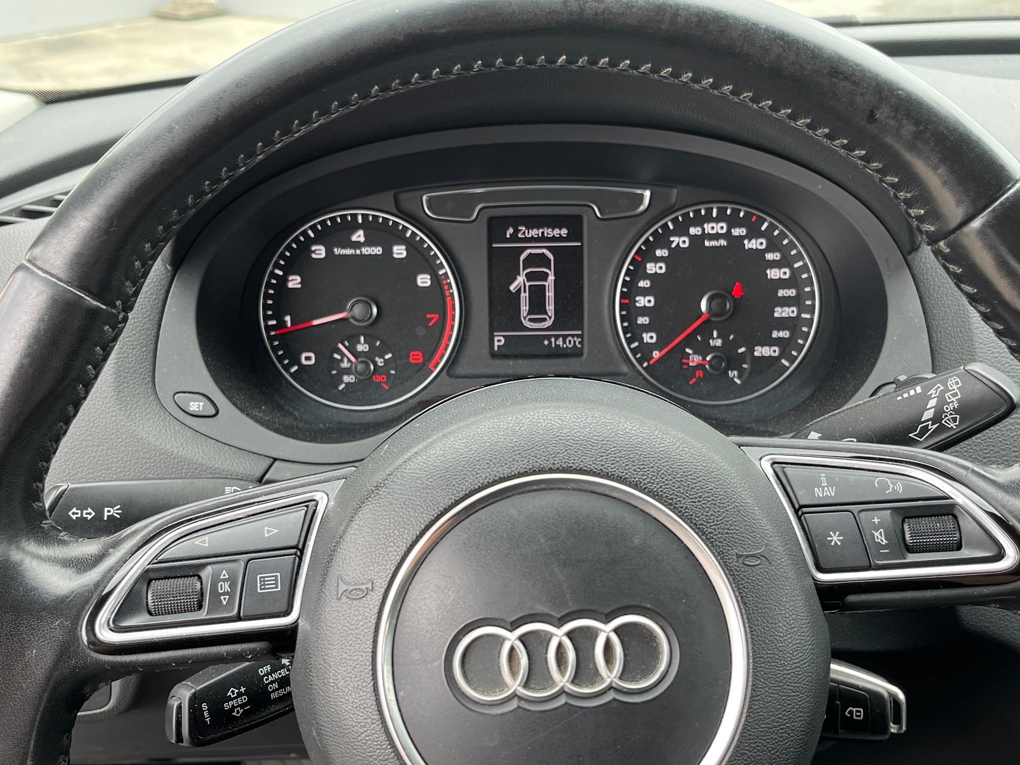 AUDI Q3 2.0TFSI quat. — zdjęcie 9