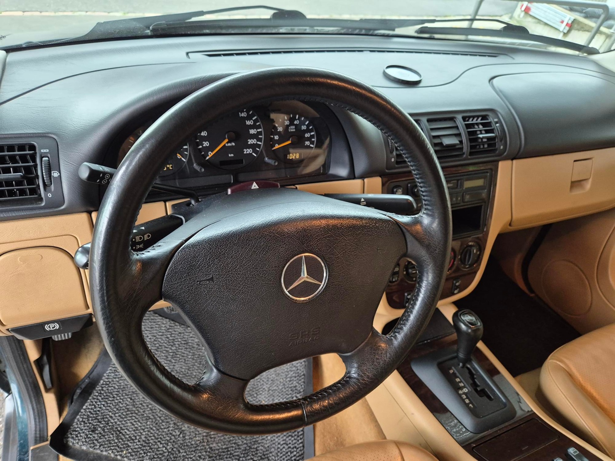 MERCEDES-BENZ ML 320 — zdjęcie 8