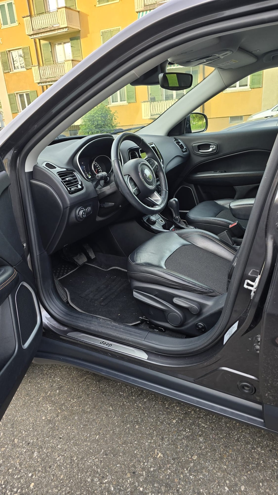 JEEP Compass 2.0TD Frisch ab MFK — zdjęcie 15