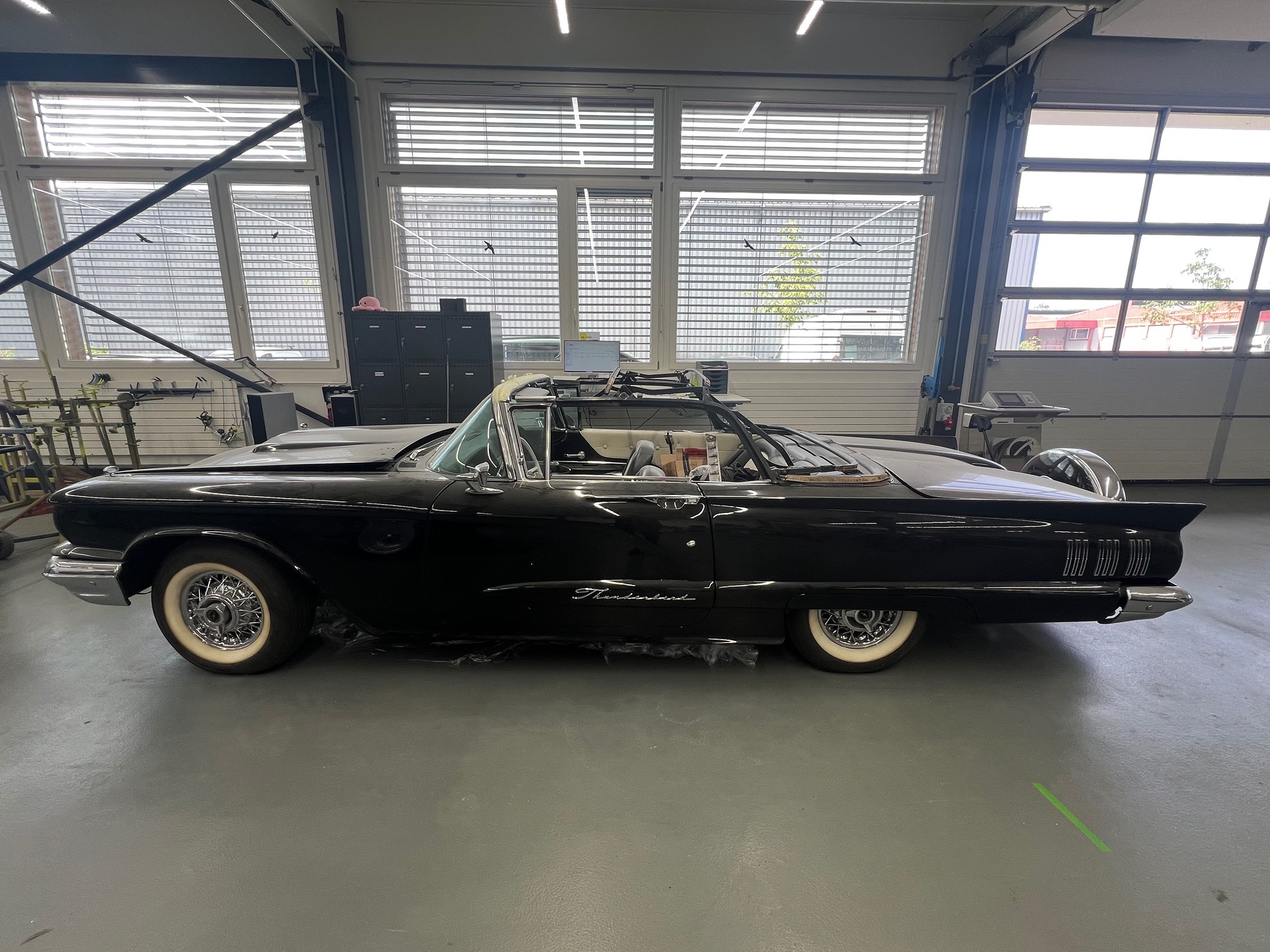 FORD Thunderbird — zdjęcie 7