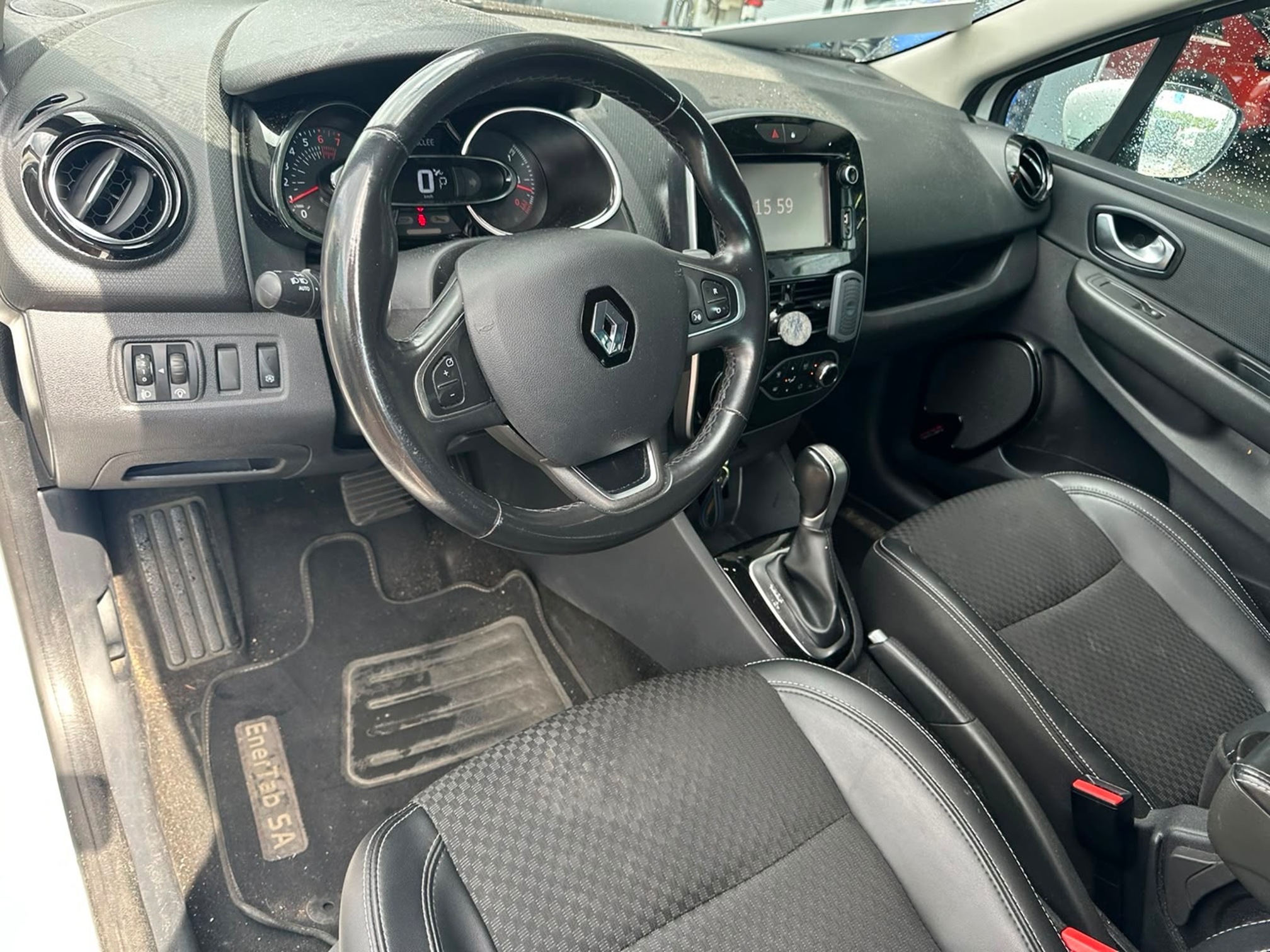 RENAULT Clio 1.2 120EDC — zdjęcie 14
