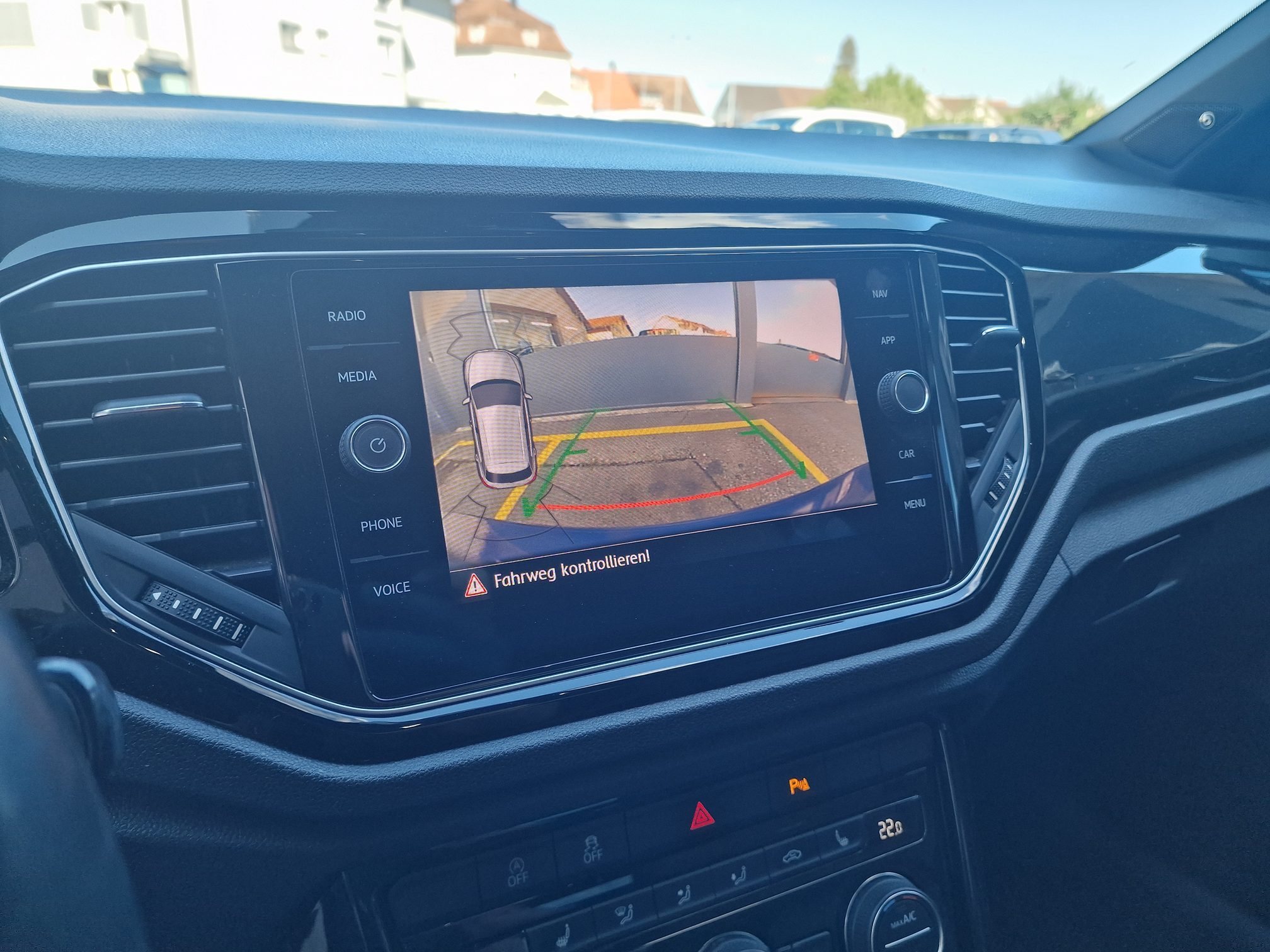 VW T-Roc R 2.0TSI 4M — zdjęcie 11