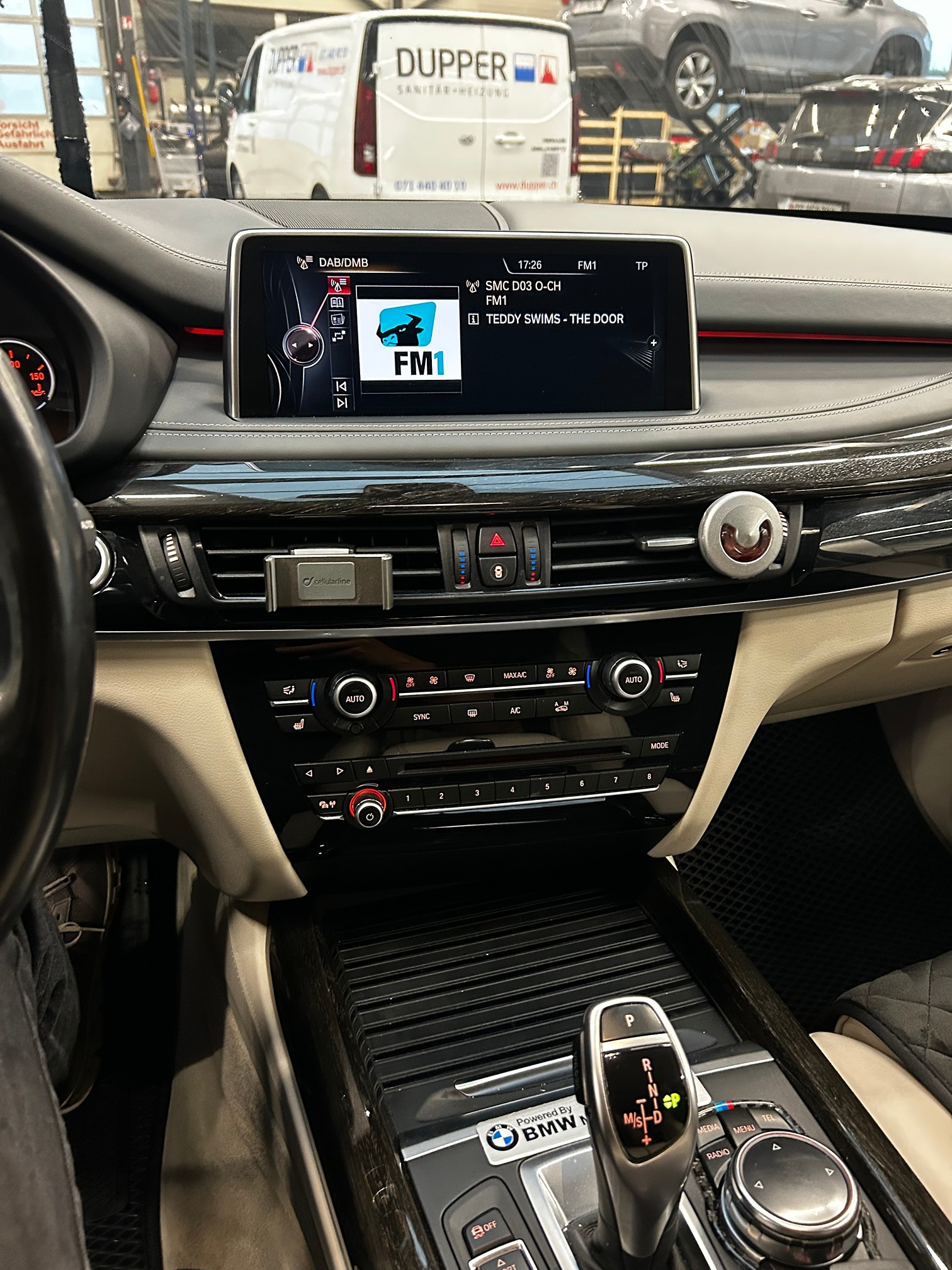 BMW X5 xDrive40d — zdjęcie 6