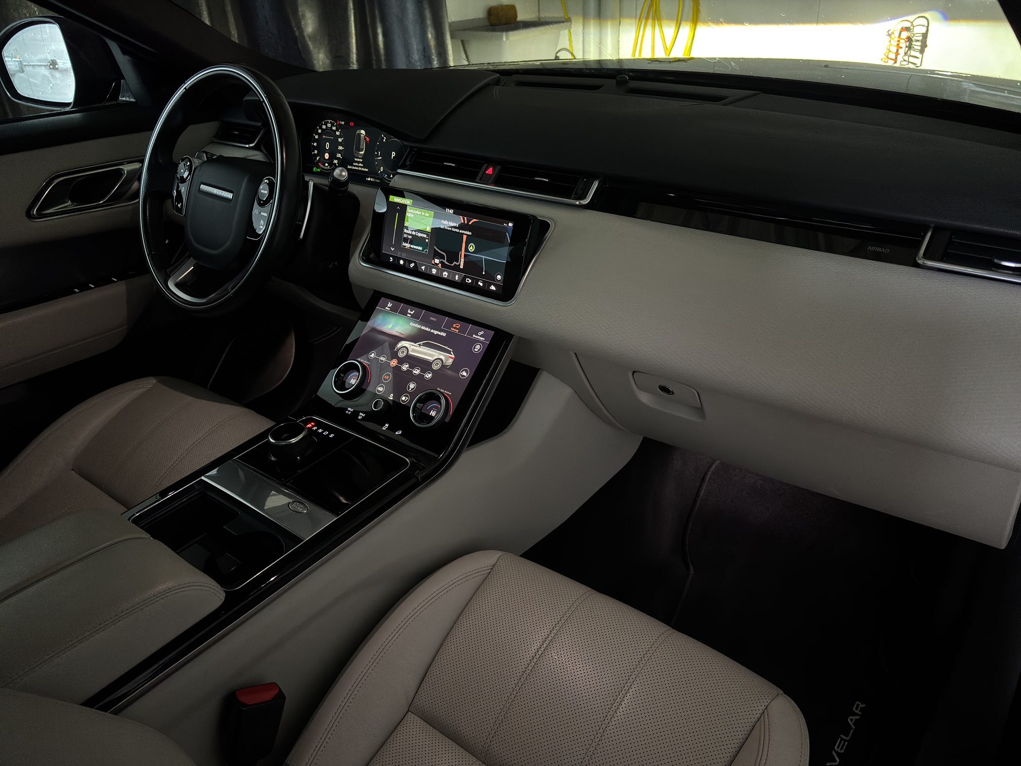 LAND ROVER Land-Rover RR Vel — zdjęcie 12