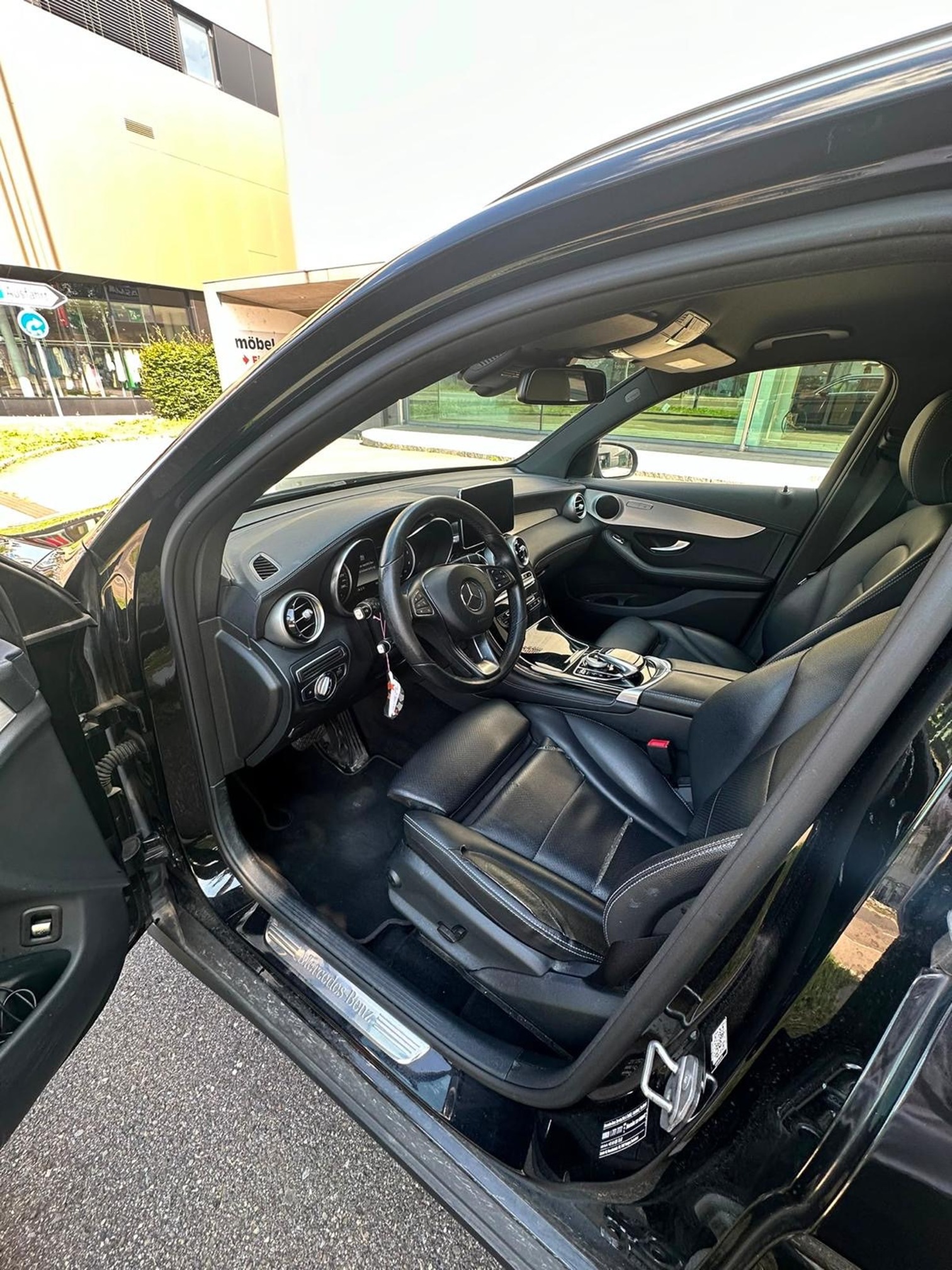 MERCEDES-BENZ GLC 220d EC — zdjęcie 10