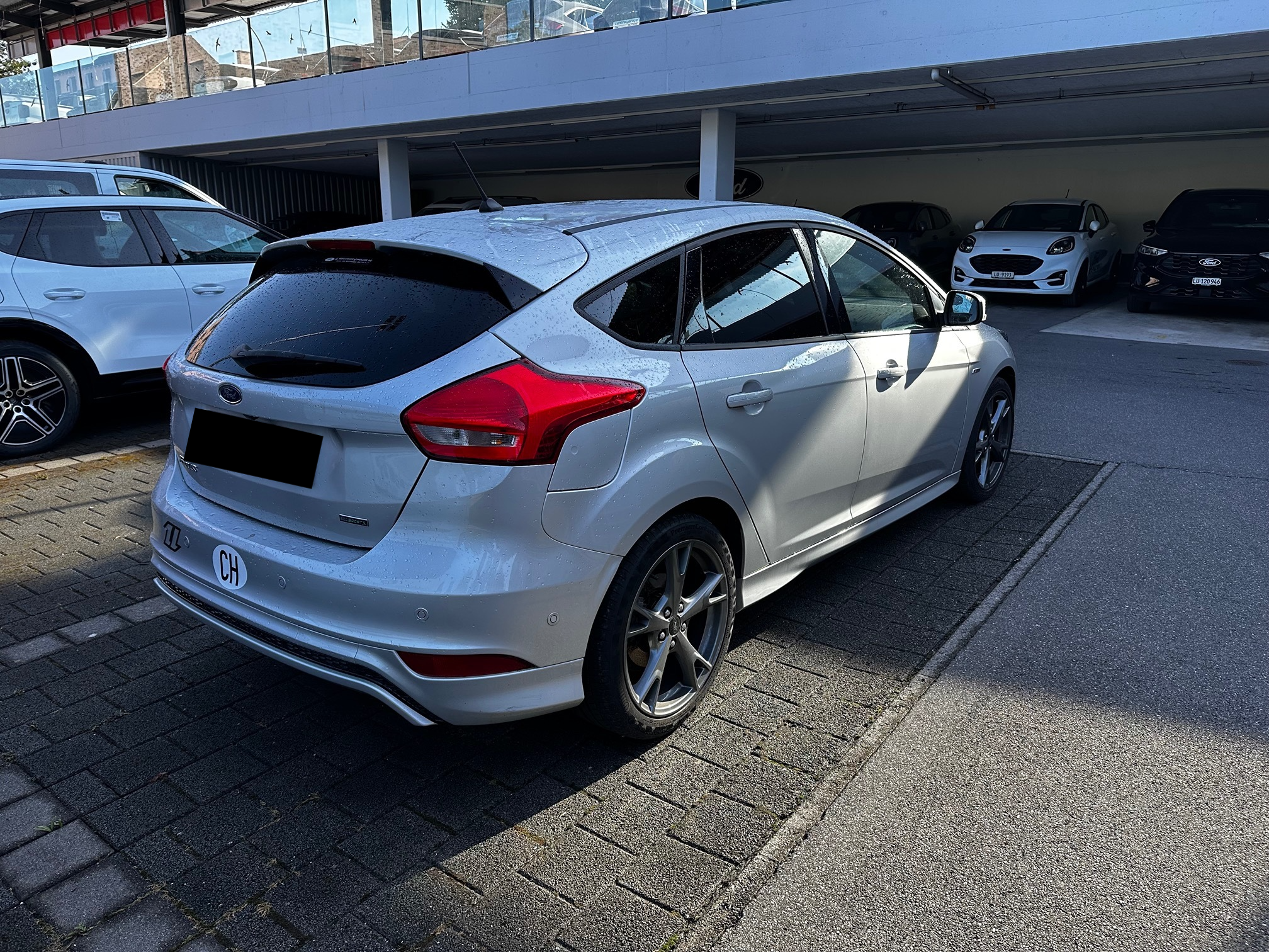 FORD Focus 1.0 SCTi ST-Line AUTOMAT — zdjęcie 4
