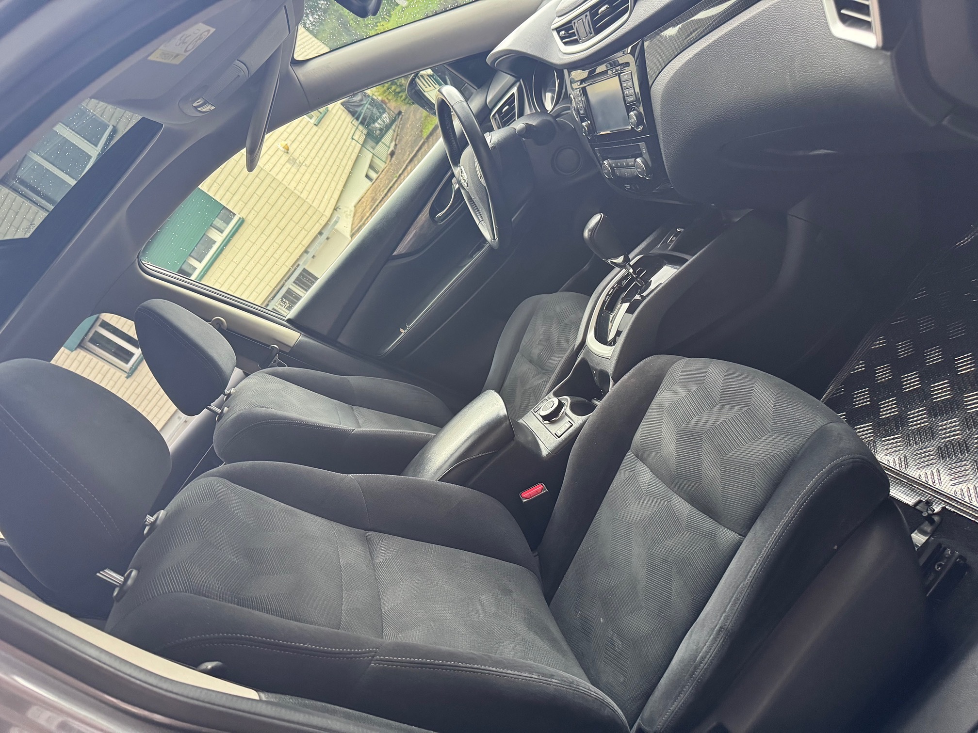 NISSAN X-Trail 4x4 — zdjęcie 9