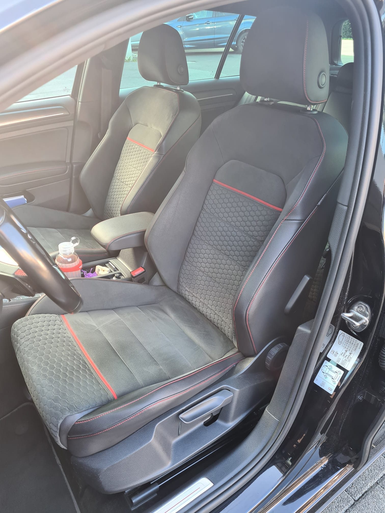 VW Golf 7 2.0 TSi 245 PS GTI Performance Automat — zdjęcie 6