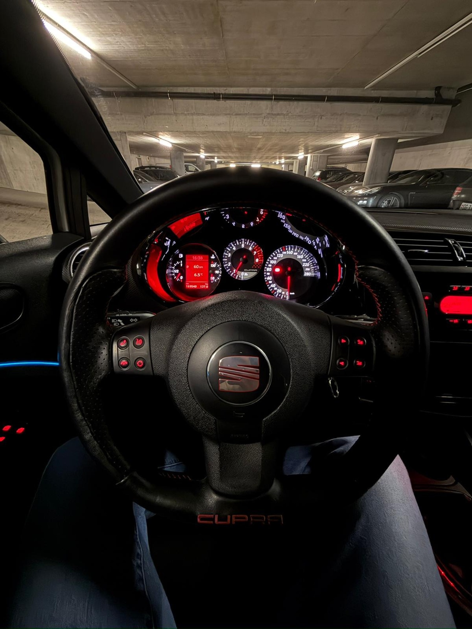 SEAT Leon Cupra 2.0 — zdjęcie 9
