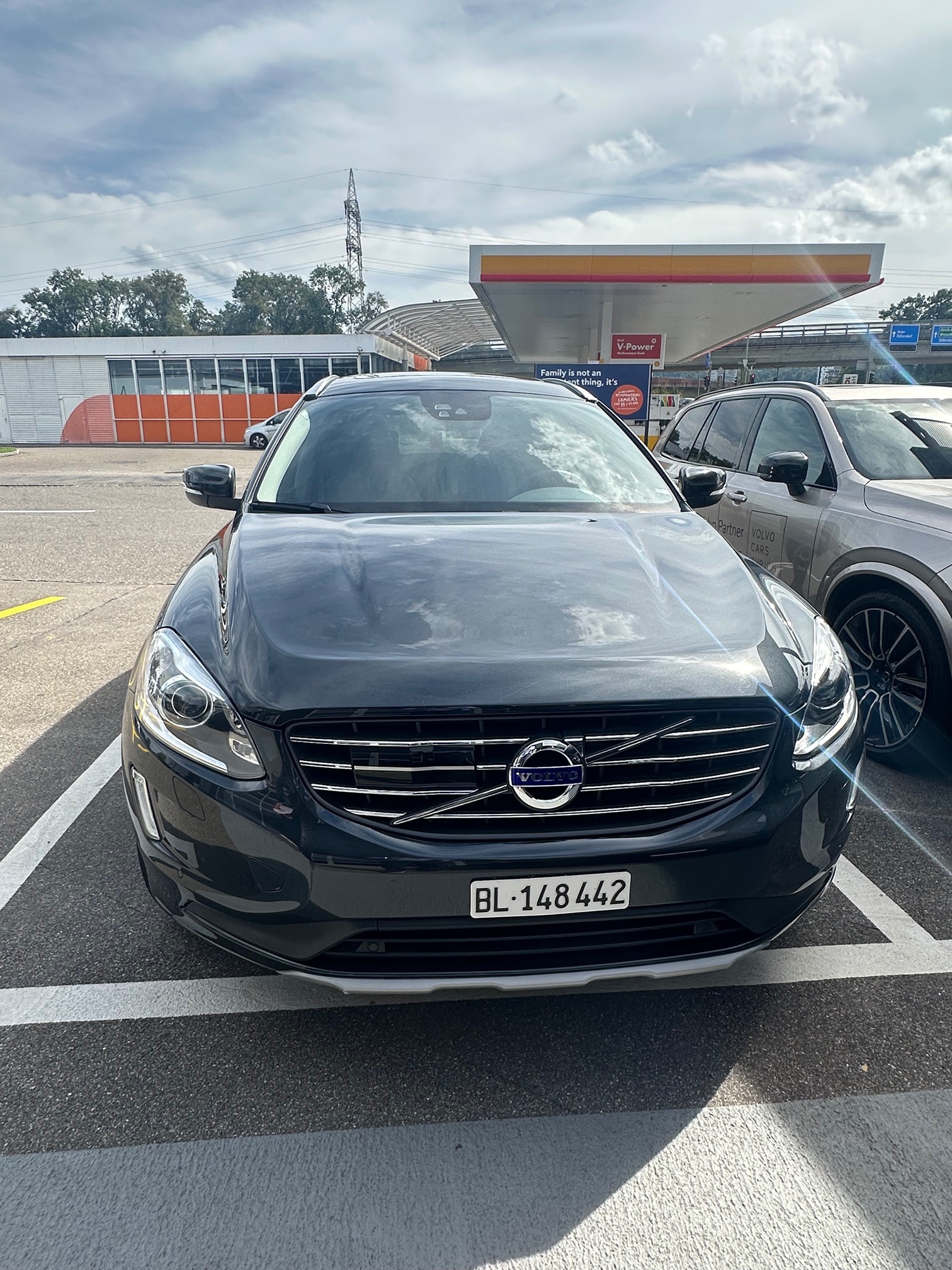 VOLVO XC60 D4 — zdjęcie 2