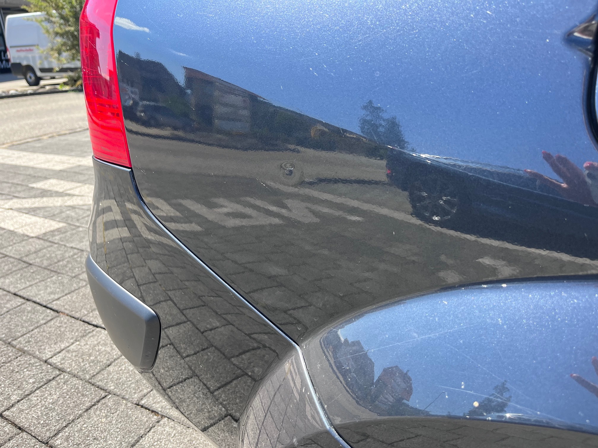 RENAULT Mégane 2.0 16V — zdjęcie 10