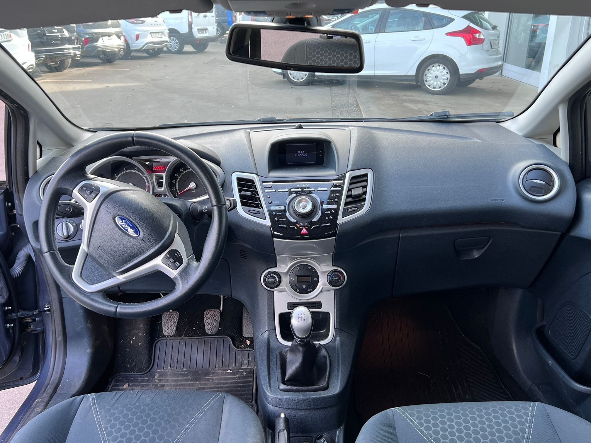 FORD Fiesta 1.6i — zdjęcie 5