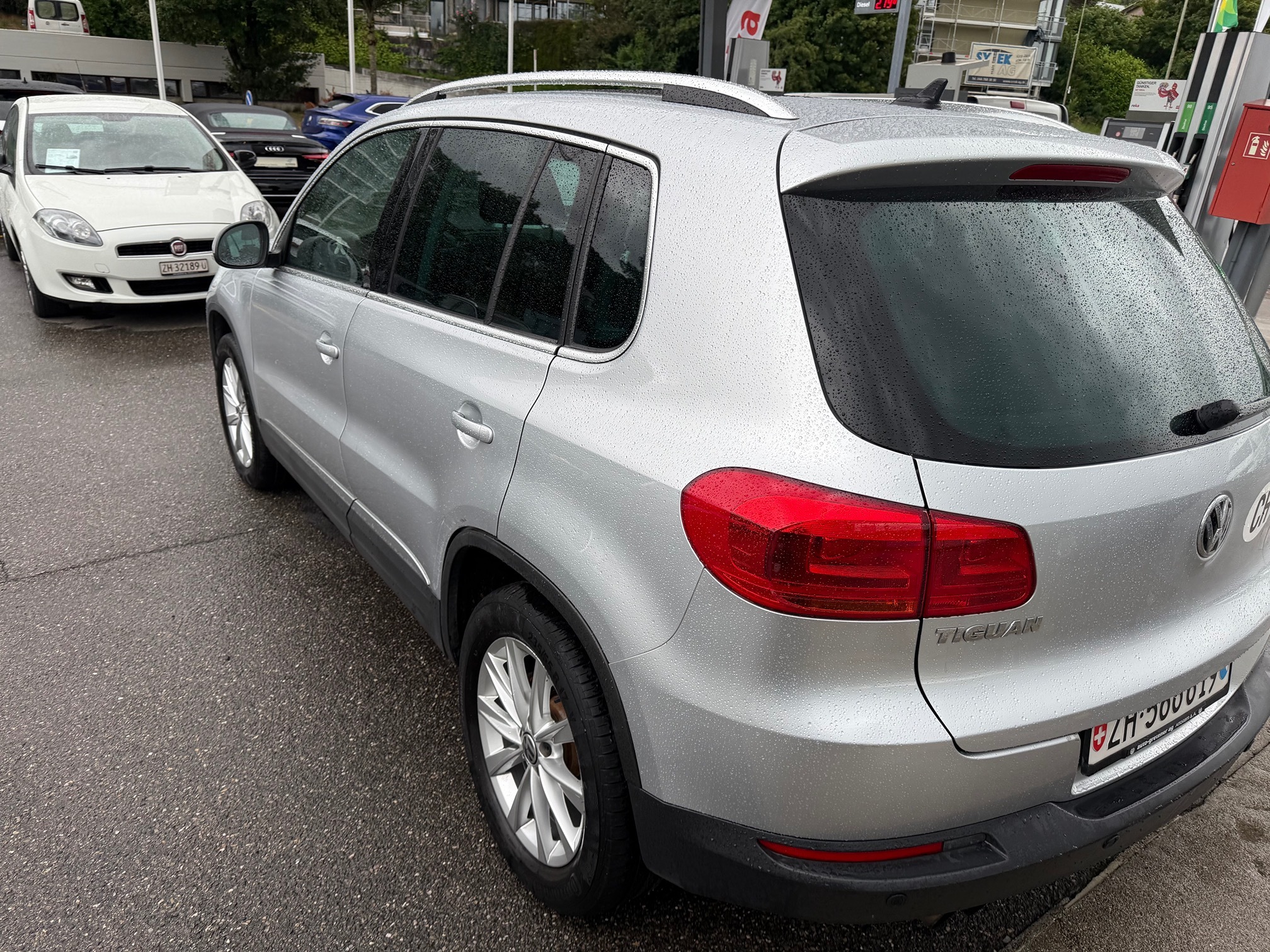 VW Tiguan 2.0 — zdjęcie 2