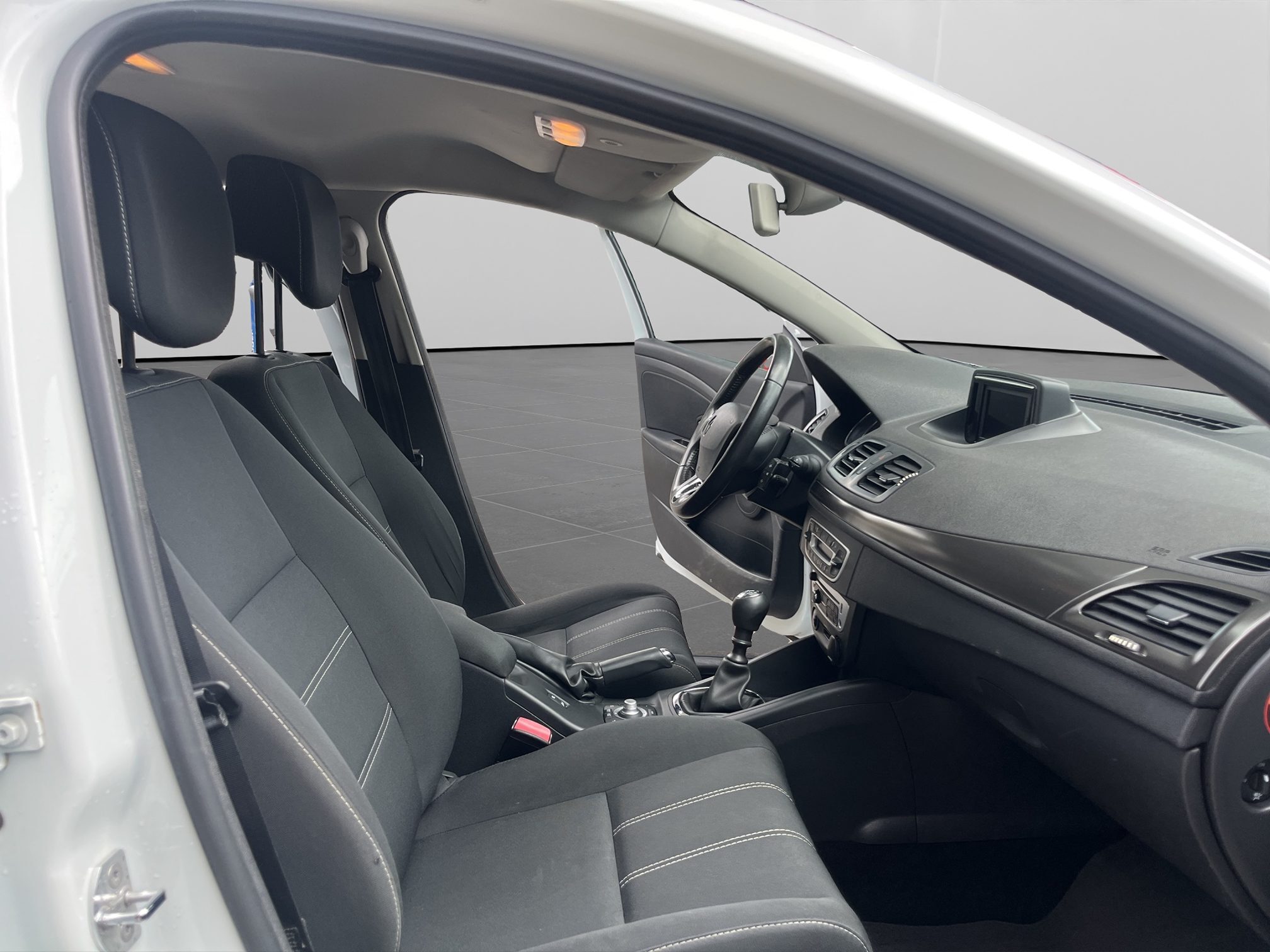 RENAULT Megane dCi110 — zdjęcie 13