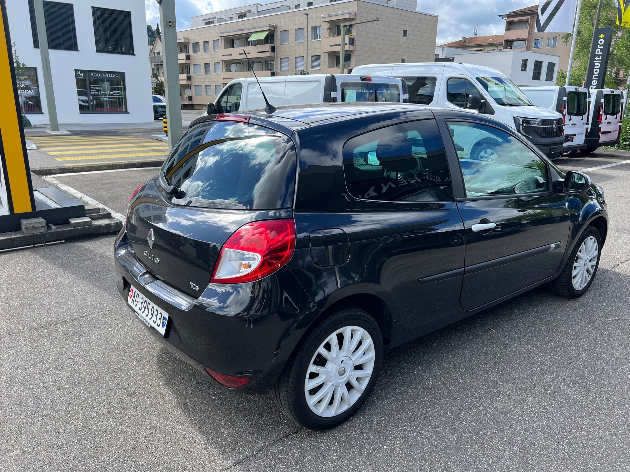 RENAULT Clio 1.2 100 — zdjęcie 5