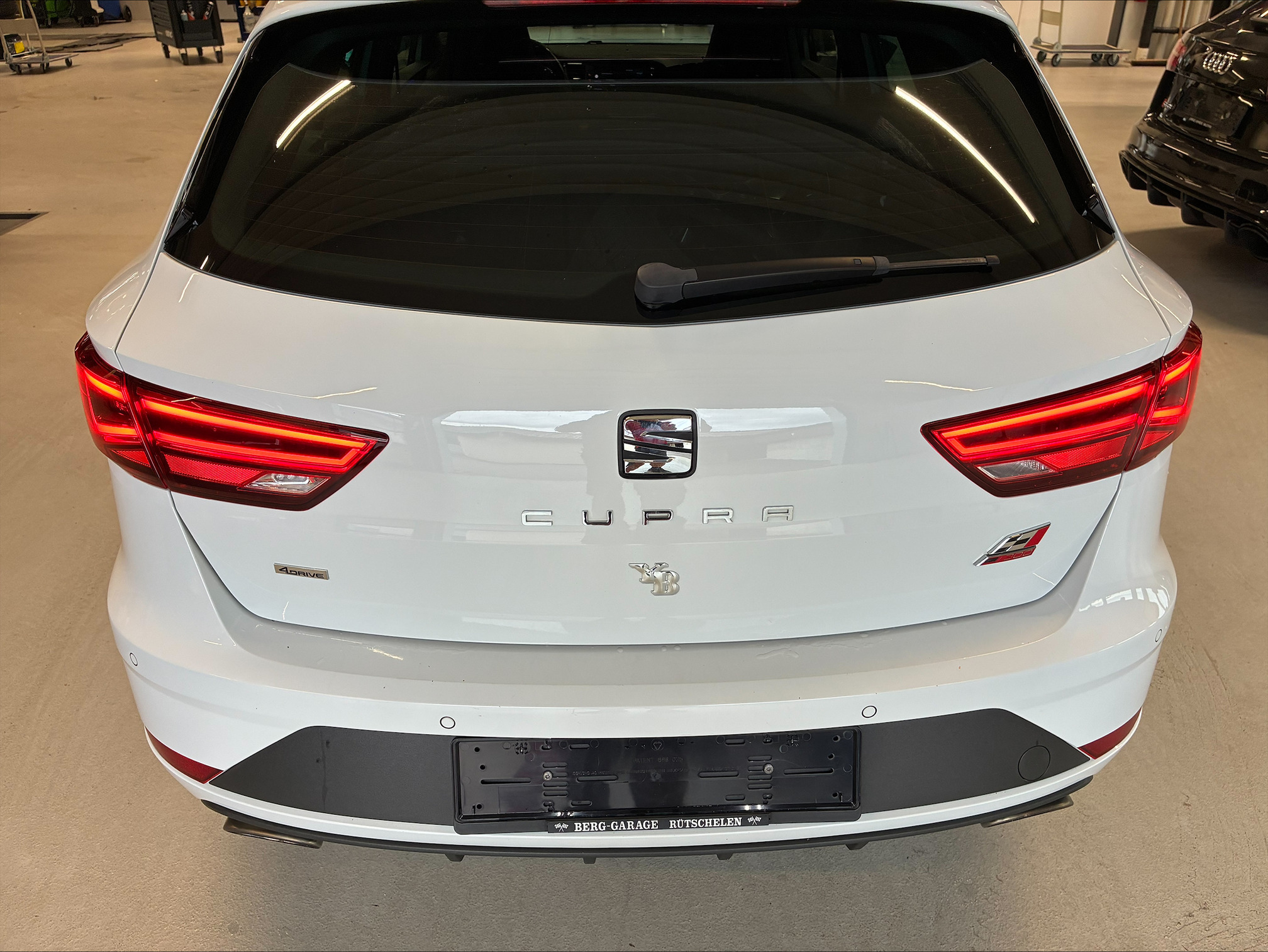 SEAT Leon ST Cupra — zdjęcie 5