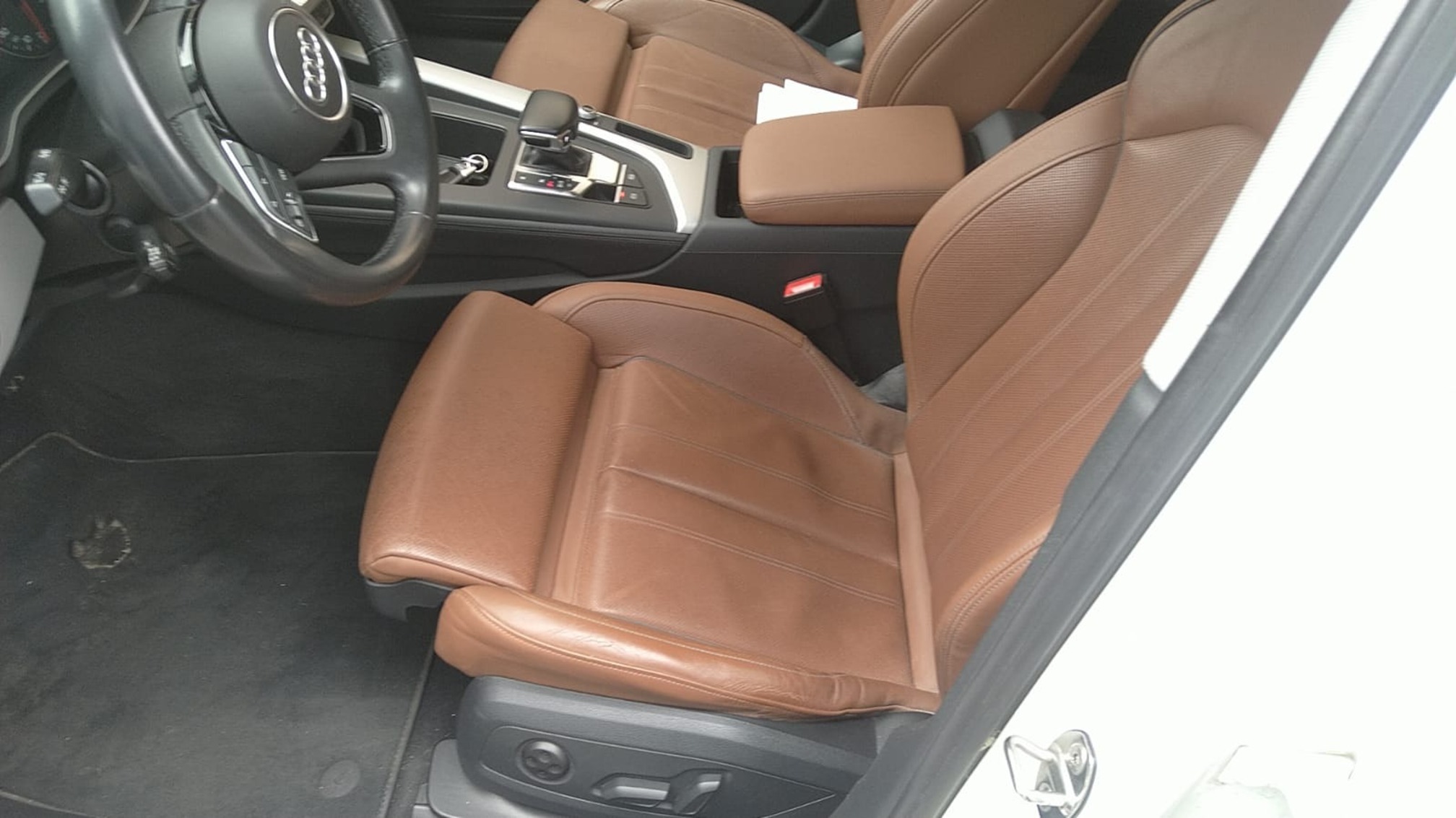 AUDI A4 allroad quattro — zdjęcie 8