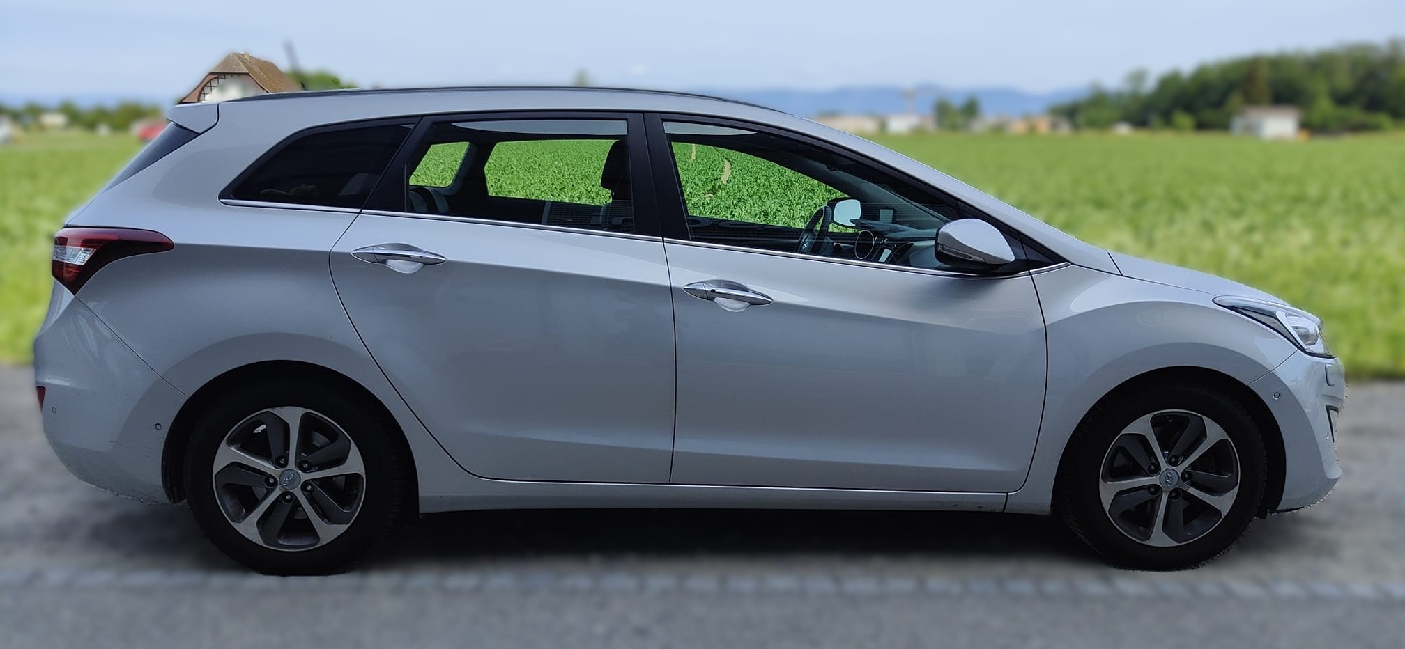 HYUNDAI i30 1.6 CRDI ISG — zdjęcie 5