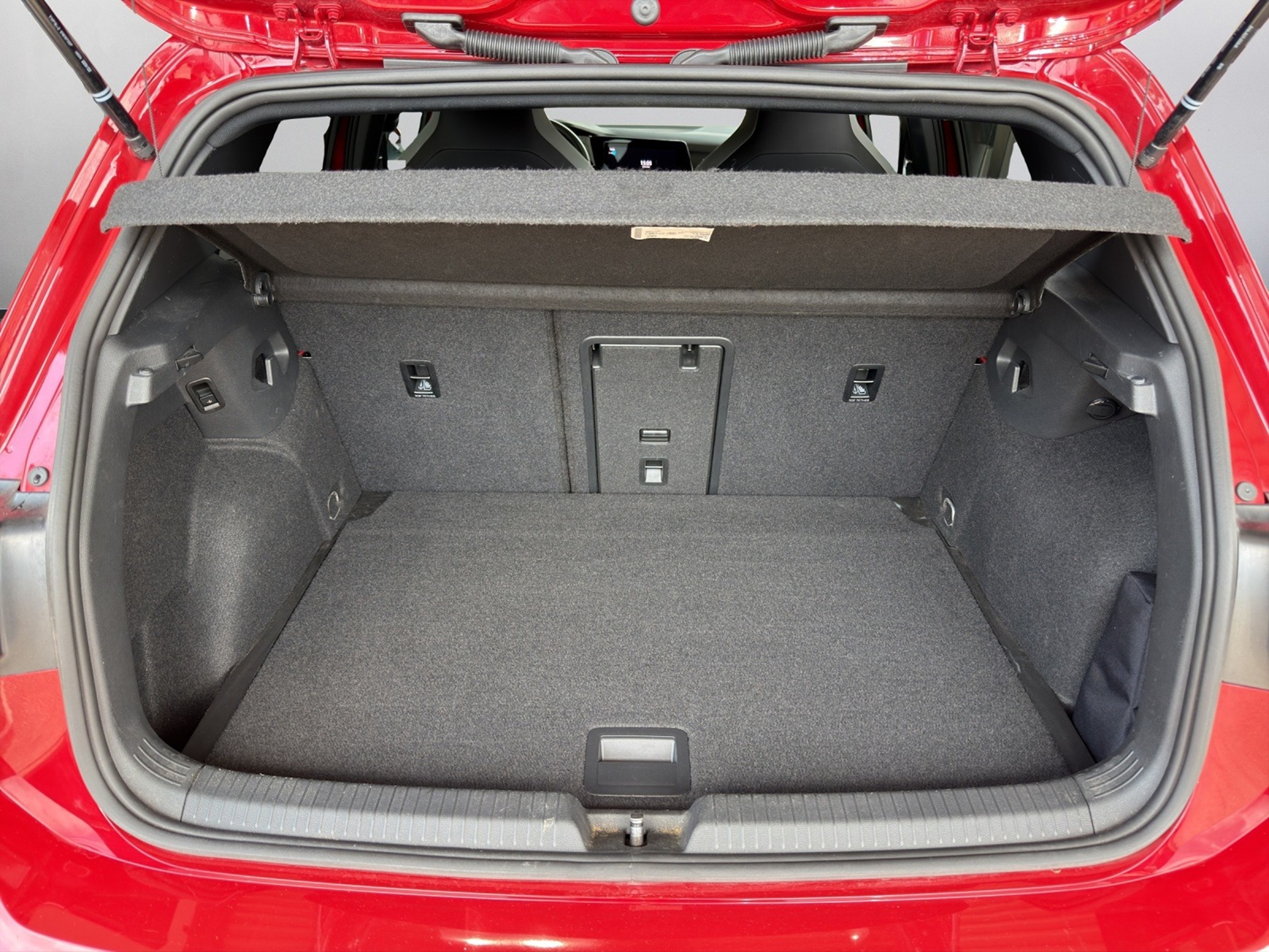 VW Golf 8 2.0TDI — zdjęcie 13