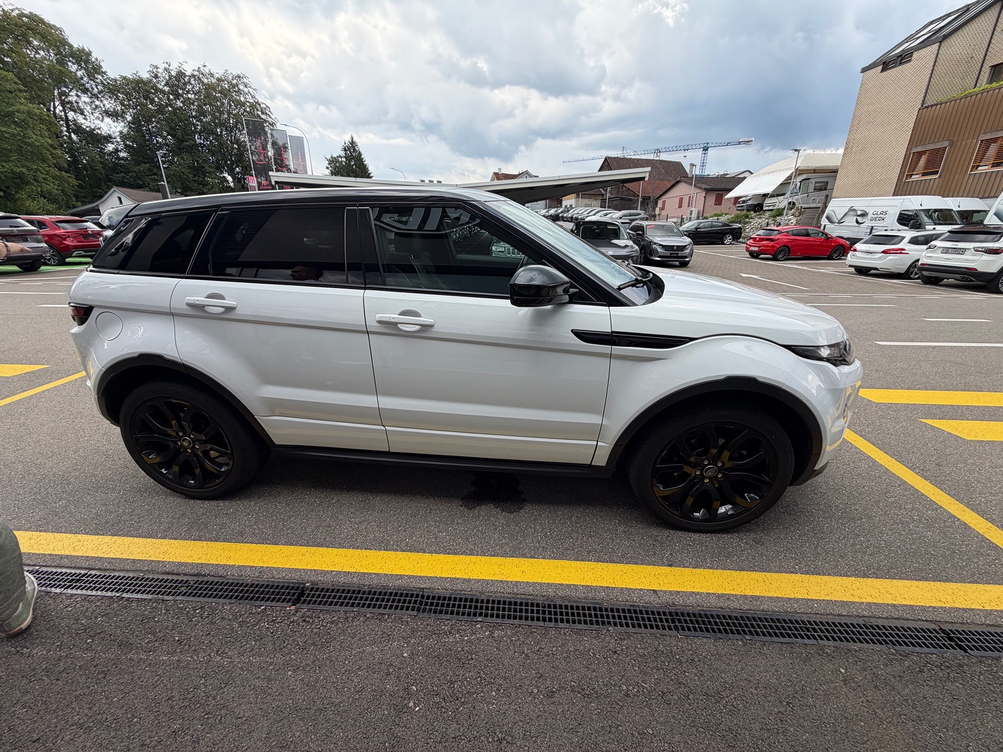 LAND ROVER RR Evoque SD4 — zdjęcie 6