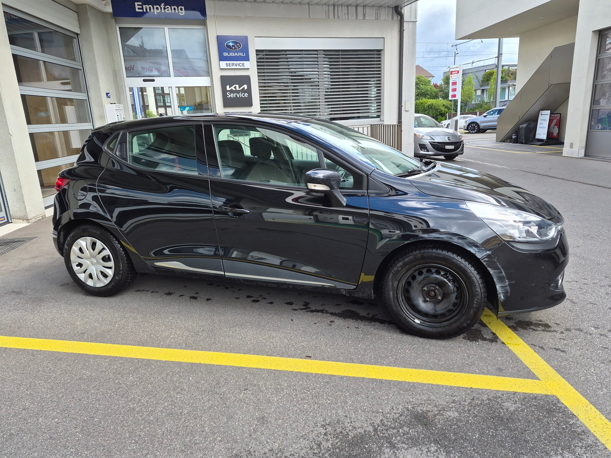 RENAULT Clio 75 — zdjęcie 2