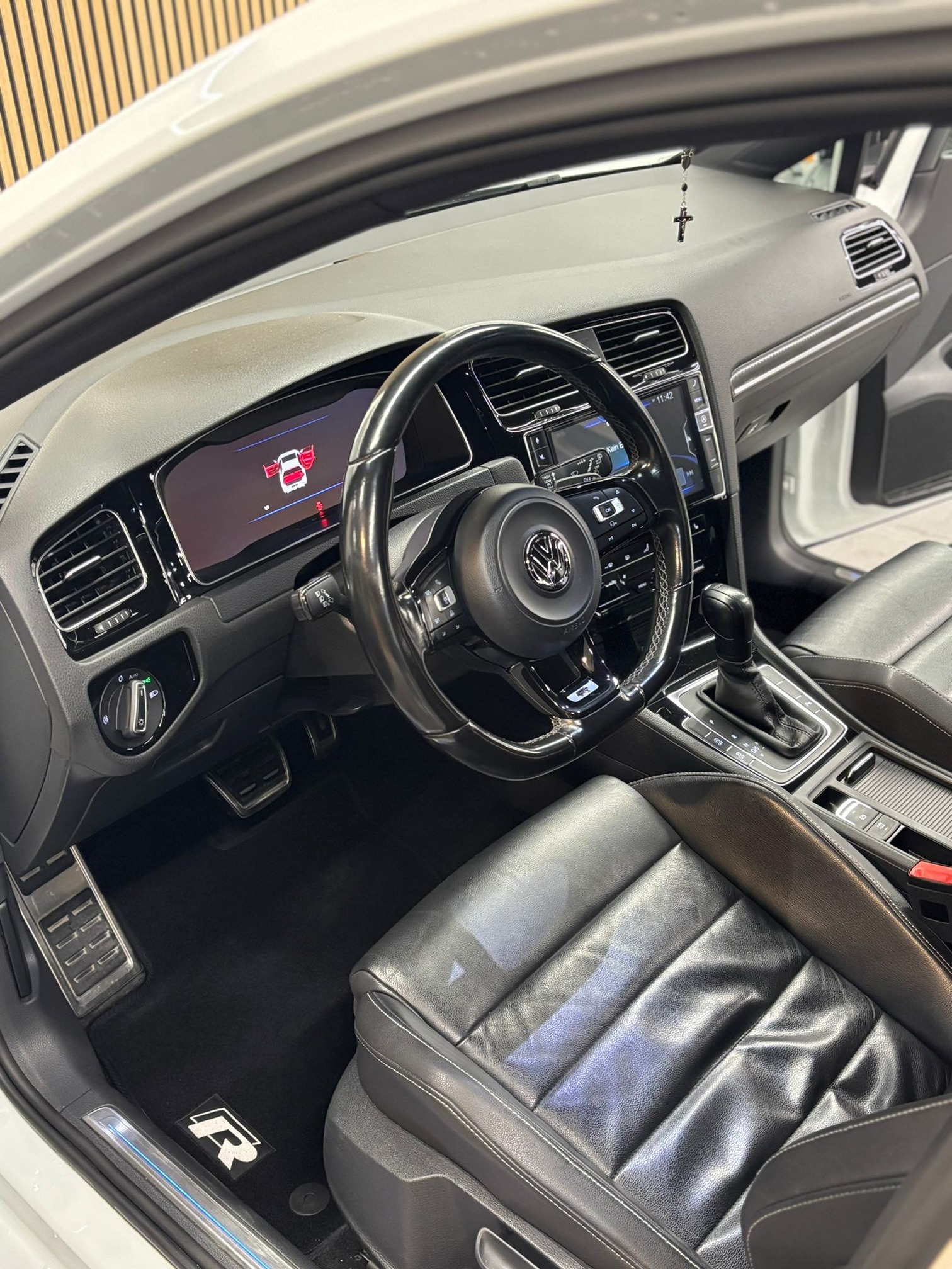 VW Golf VII R 5T — zdjęcie 14