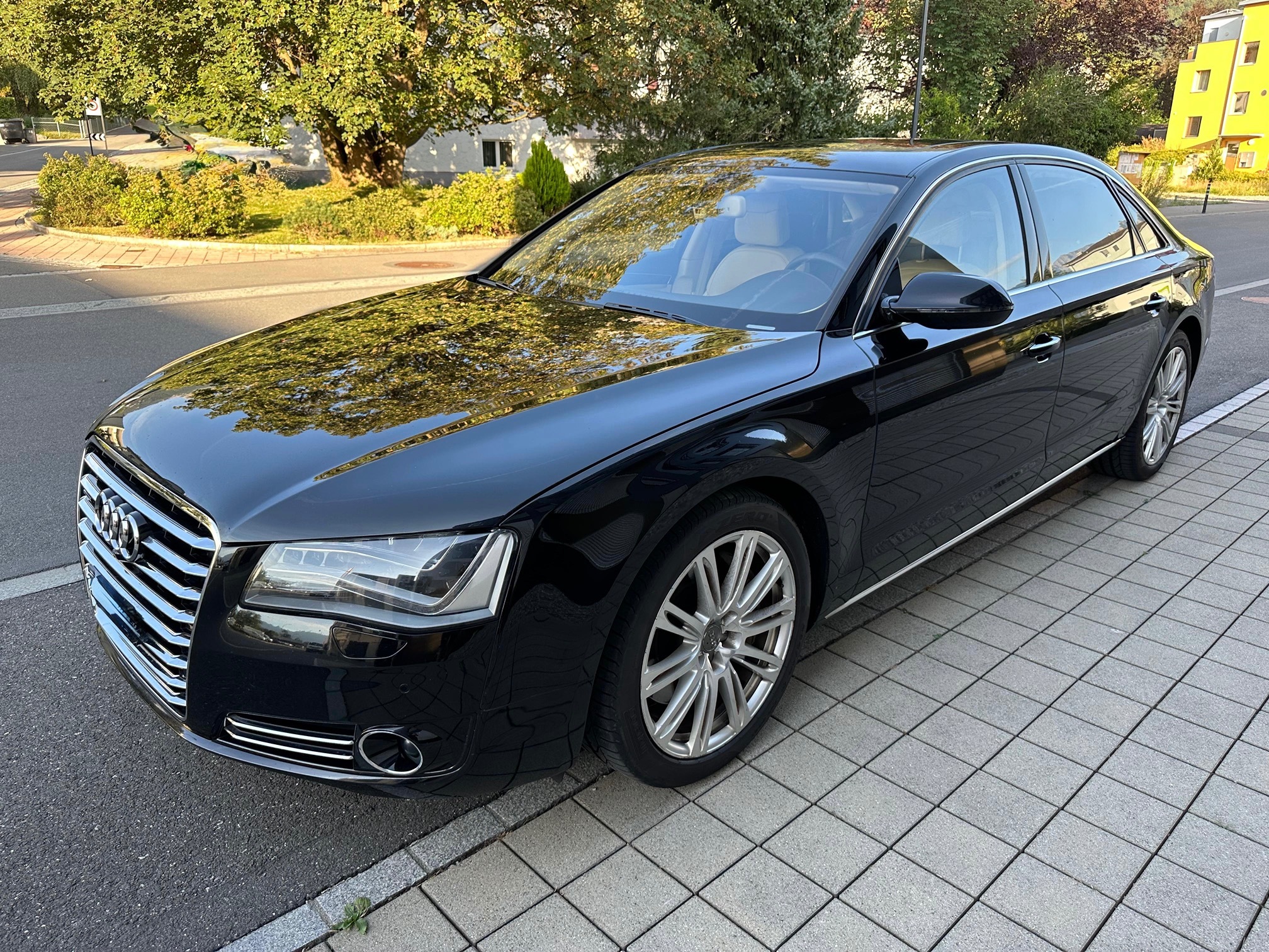 AUDI A8 L 4.0 TFSI — zdjęcie 15