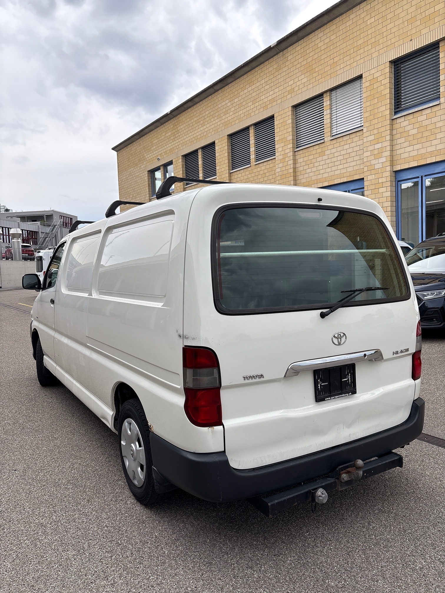 TOYOTA Hiace D-4D — zdjęcie 14