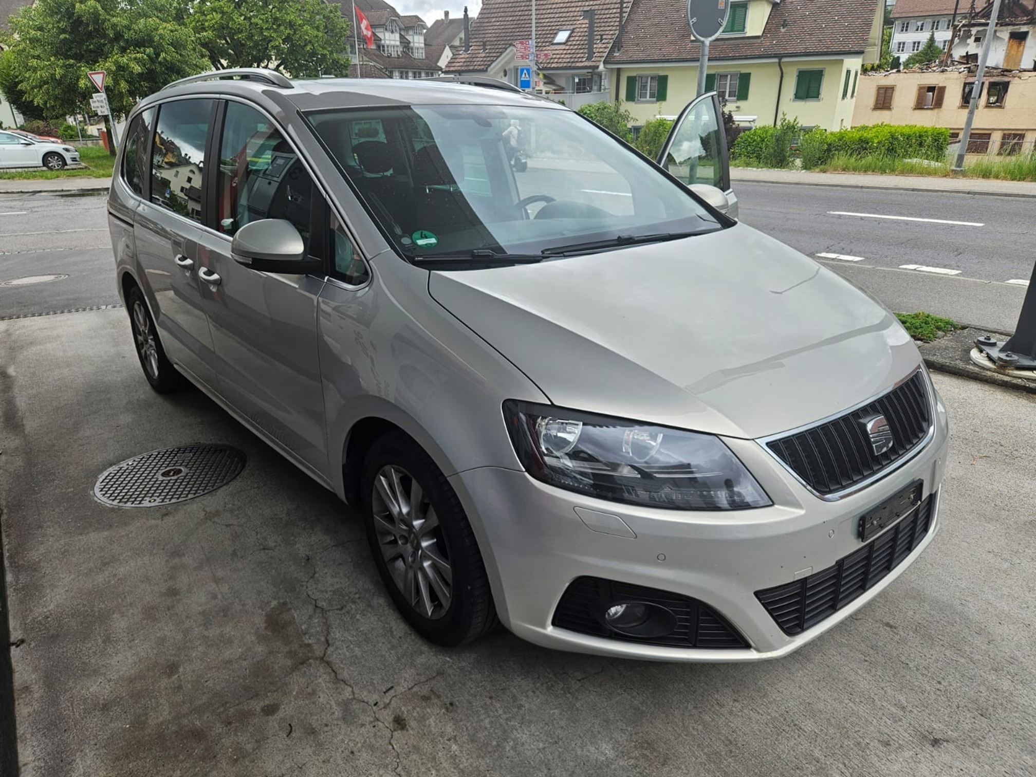 SEAT Alhambra 2.0 TDI — zdjęcie 7